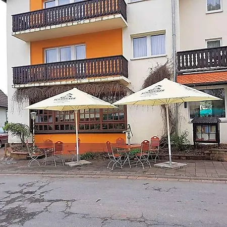 Schumbert Hotel *