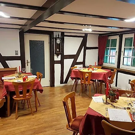 Schumbert Hotel *